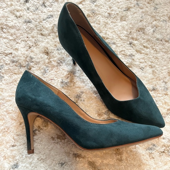 A New Day Hunter Green Heels - EUC - Size 7 - Picture 2 of 4